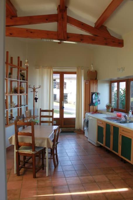 Gite Dans Un Hameau De Charme Castelnau-Durban Zewnętrze zdjęcie